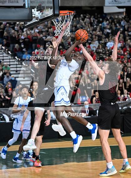 Thumbnail 3 in Mount Si vs. Curtis (WIAA 4A Round 4 State Playoff) photogallery.