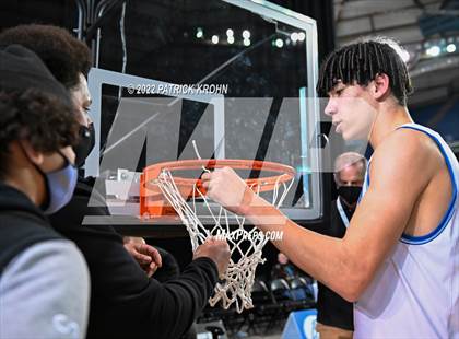 Thumbnail 2 in Mount Si vs. Curtis (WIAA 4A Round 4 State Playoff) photogallery.