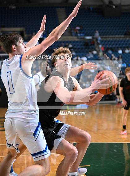 Thumbnail 3 in Mount Si vs. Curtis (WIAA 4A Round 4 State Playoff) photogallery.