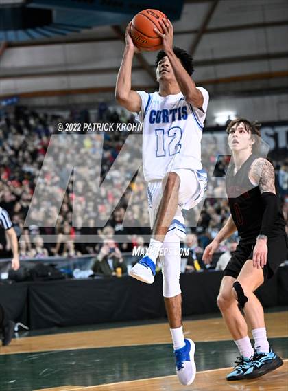 Thumbnail 2 in Mount Si vs. Curtis (WIAA 4A Round 4 State Playoff) photogallery.