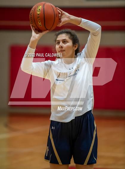 Thumbnail 2 in Tenino vs Seton Catholic (WIAA 1A District Playoff) photogallery.