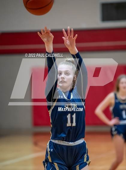 Thumbnail 3 in Tenino vs Seton Catholic (WIAA 1A District Playoff) photogallery.