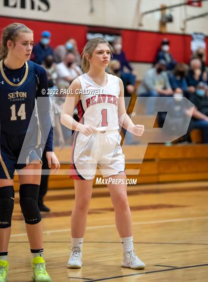 Thumbnail 2 in Tenino vs Seton Catholic (WIAA 1A District Playoff) photogallery.