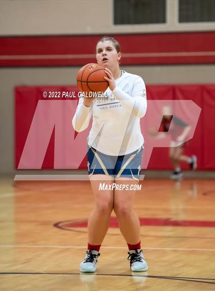 Thumbnail 2 in Tenino vs Seton Catholic (WIAA 1A District Playoff) photogallery.