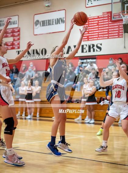 Thumbnail 1 in Tenino vs Seton Catholic (WIAA 1A District Playoff) photogallery.