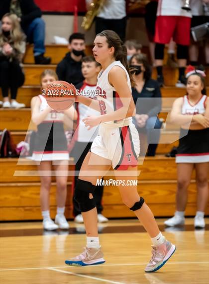 Thumbnail 3 in Tenino vs Seton Catholic (WIAA 1A District Playoff) photogallery.