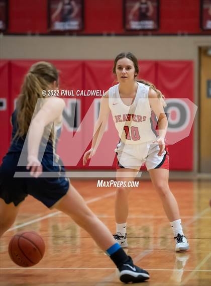 Thumbnail 2 in Tenino vs Seton Catholic (WIAA 1A District Playoff) photogallery.