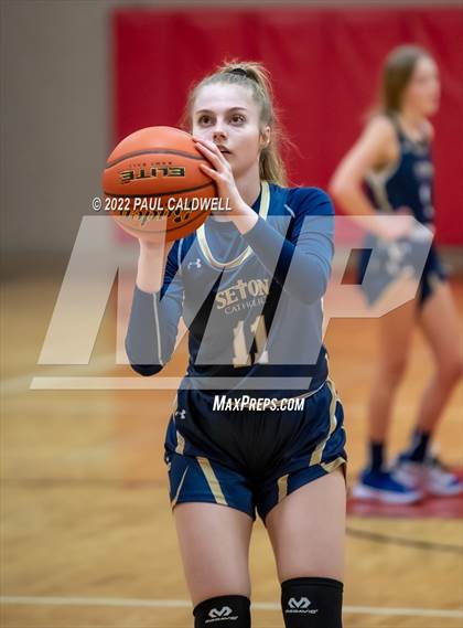 Thumbnail 2 in Tenino vs Seton Catholic (WIAA 1A District Playoff) photogallery.