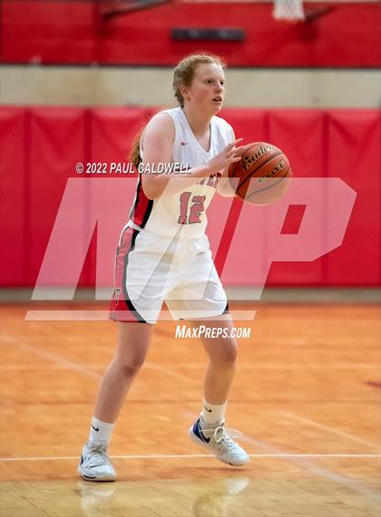 Thumbnail 1 in Tenino vs Seton Catholic (WIAA 1A District Playoff) photogallery.