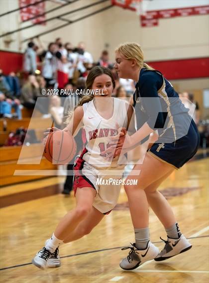 Thumbnail 1 in Tenino vs Seton Catholic (WIAA 1A District Playoff) photogallery.