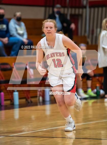 Thumbnail 3 in Tenino vs Seton Catholic (WIAA 1A District Playoff) photogallery.