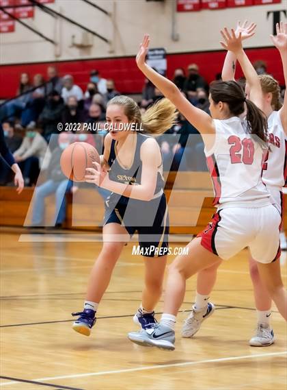 Thumbnail 2 in Tenino vs Seton Catholic (WIAA 1A District Playoff) photogallery.