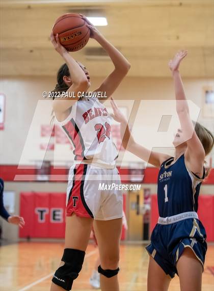 Thumbnail 3 in Tenino vs Seton Catholic (WIAA 1A District Playoff) photogallery.