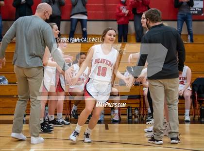 Thumbnail 2 in Tenino vs Seton Catholic (WIAA 1A District Playoff) photogallery.
