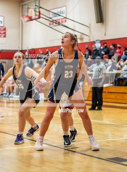 Thumbnail 1 in Tenino vs Seton Catholic (WIAA 1A District Playoff) photogallery.