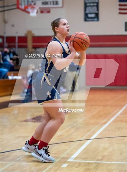 Thumbnail 3 in Tenino vs Seton Catholic (WIAA 1A District Playoff) photogallery.