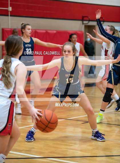 Thumbnail 2 in Tenino vs Seton Catholic (WIAA 1A District Playoff) photogallery.