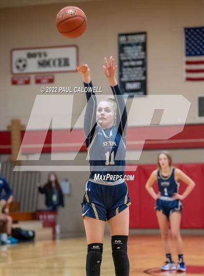Thumbnail 1 in Tenino vs Seton Catholic (WIAA 1A District Playoff) photogallery.