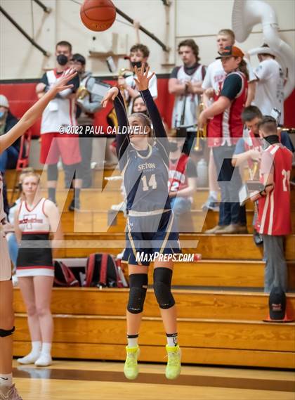 Thumbnail 3 in Tenino vs Seton Catholic (WIAA 1A District Playoff) photogallery.