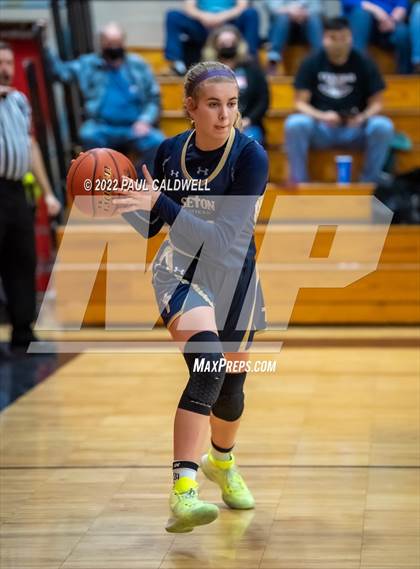 Thumbnail 3 in Tenino vs Seton Catholic (WIAA 1A District Playoff) photogallery.