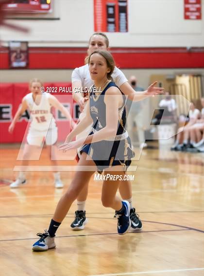 Thumbnail 3 in Tenino vs Seton Catholic (WIAA 1A District Playoff) photogallery.