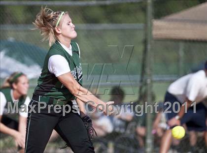Thumbnail 3 in Swansboro vs. Eastern Randolph (NCHSAA 2A Semifinal) photogallery.