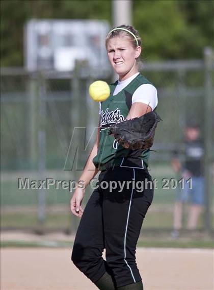 Thumbnail 1 in Swansboro vs. Eastern Randolph (NCHSAA 2A Semifinal) photogallery.