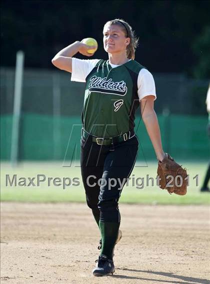 Thumbnail 3 in Swansboro vs. Eastern Randolph (NCHSAA 2A Semifinal) photogallery.