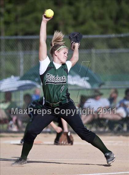 Thumbnail 3 in Swansboro vs. Eastern Randolph (NCHSAA 2A Semifinal) photogallery.