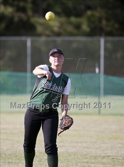 Thumbnail 2 in Swansboro vs. Eastern Randolph (NCHSAA 2A Semifinal) photogallery.