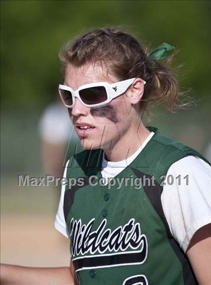 Thumbnail 3 in Swansboro vs. Eastern Randolph (NCHSAA 2A Semifinal) photogallery.