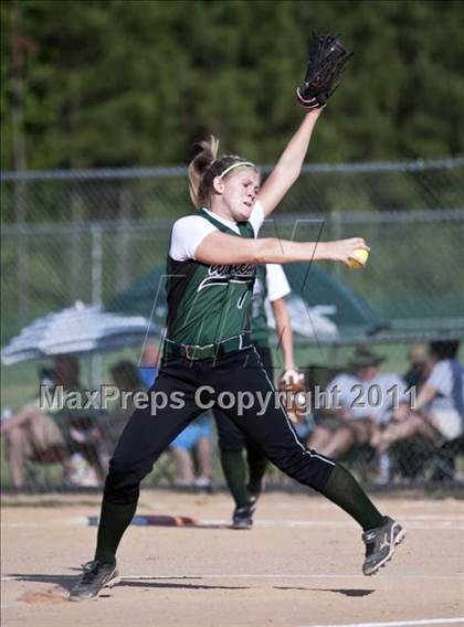 Thumbnail 2 in Swansboro vs. Eastern Randolph (NCHSAA 2A Semifinal) photogallery.