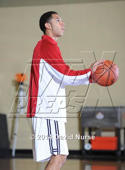 Thumbnail 1 in Albert Einstein Academy vs. Santa Clarita Christian photogallery.