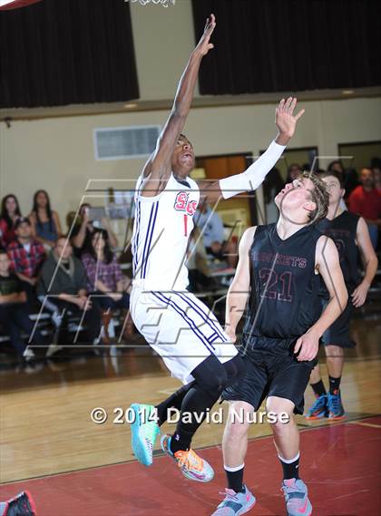 Thumbnail 1 in Albert Einstein Academy vs. Santa Clarita Christian photogallery.