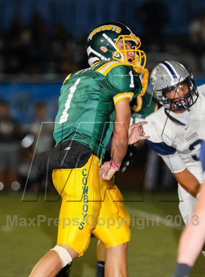 Thumbnail 1 in Saugus @ Canyon photogallery.