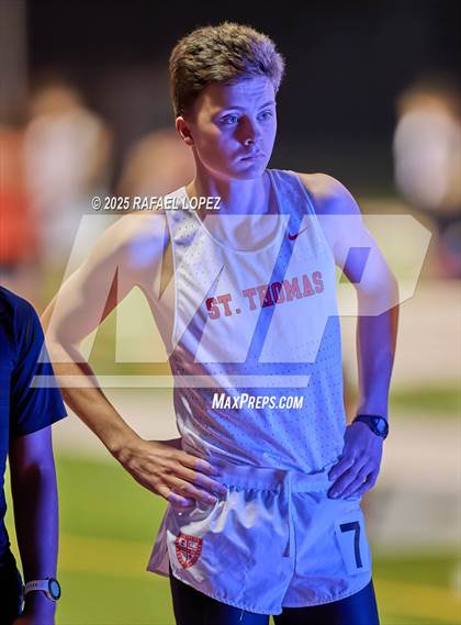 Thumbnail 2 in Eagle No Tax Relays (1600M) photogallery.