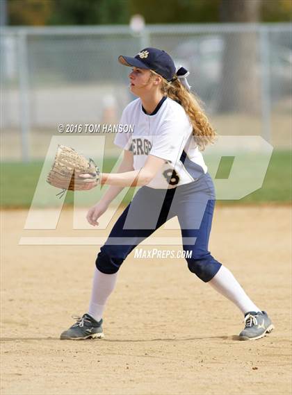 Thumbnail 1 in Ponderosa vs Evergreen (CHSAA 4A Region 6 Playoffs) photogallery.