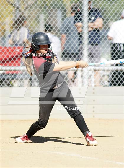 Thumbnail 2 in Ponderosa vs Evergreen (CHSAA 4A Region 6 Playoffs) photogallery.