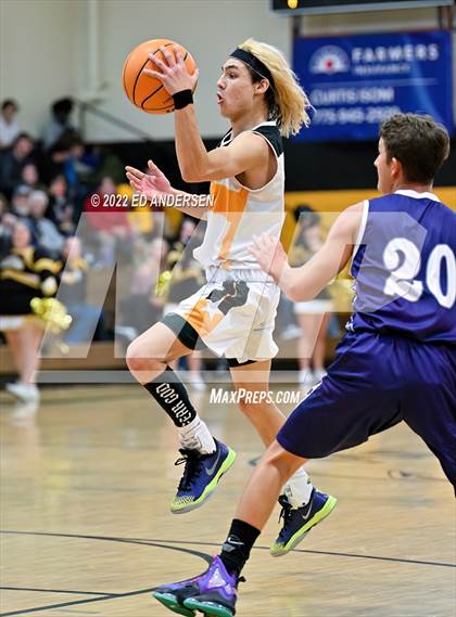 Thumbnail 2 in Mineral County vs. Yerington (Serpent Classic) photogallery.