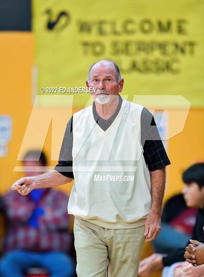Thumbnail 3 in Mineral County vs. Yerington (Serpent Classic) photogallery.