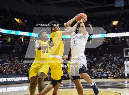 Thumbnail 2 in Oak Hill Academy vs  La Lumiere (Bass Pro Shop Tournament of Champions) photogallery.
