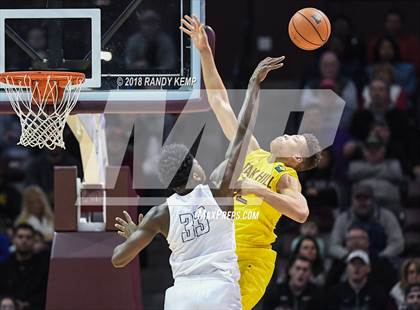 Thumbnail 3 in Oak Hill Academy vs  La Lumiere (Bass Pro Shop Tournament of Champions) photogallery.