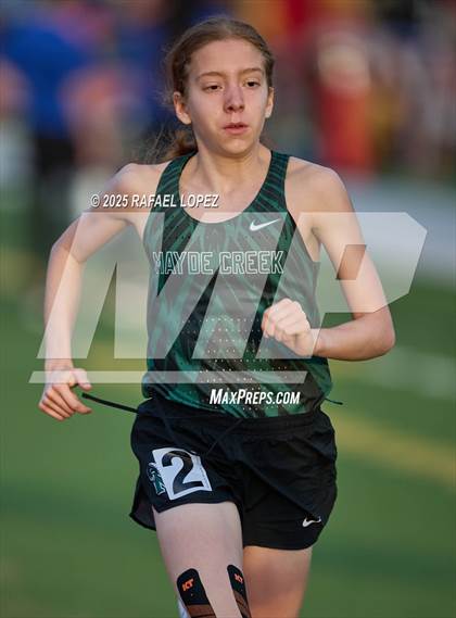 Thumbnail 2 in Panther Relays (1600M) photogallery.