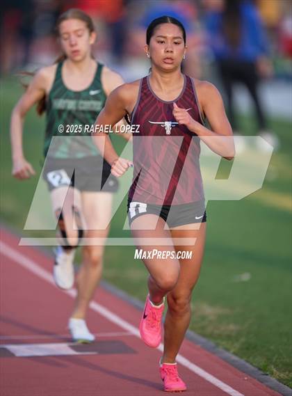 Thumbnail 1 in Panther Relays (1600M) photogallery.