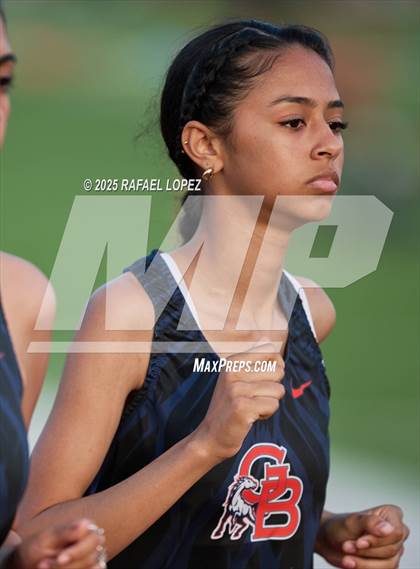 Thumbnail 3 in Panther Relays (1600M) photogallery.