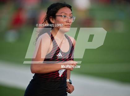 Thumbnail 1 in Panther Relays (1600M) photogallery.