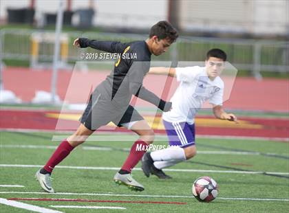 Thumbnail 3 in Cathedral vs. Torrey Pines (CIF SoCal Regional D1 Semifinal) photogallery.