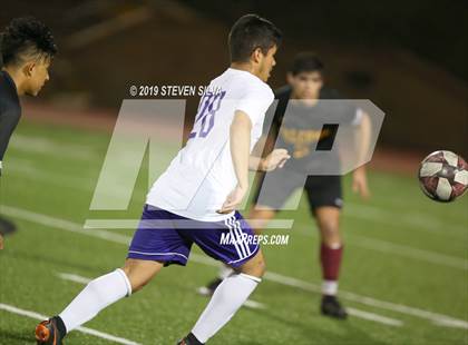 Thumbnail 2 in Cathedral vs. Torrey Pines (CIF SoCal Regional D1 Semifinal) photogallery.