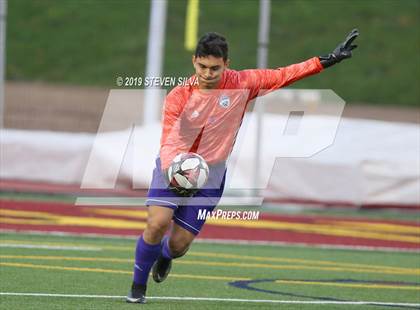 Thumbnail 3 in Cathedral vs. Torrey Pines (CIF SoCal Regional D1 Semifinal) photogallery.