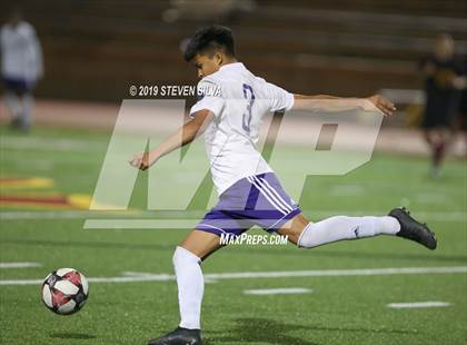 Thumbnail 1 in Cathedral vs. Torrey Pines (CIF SoCal Regional D1 Semifinal) photogallery.